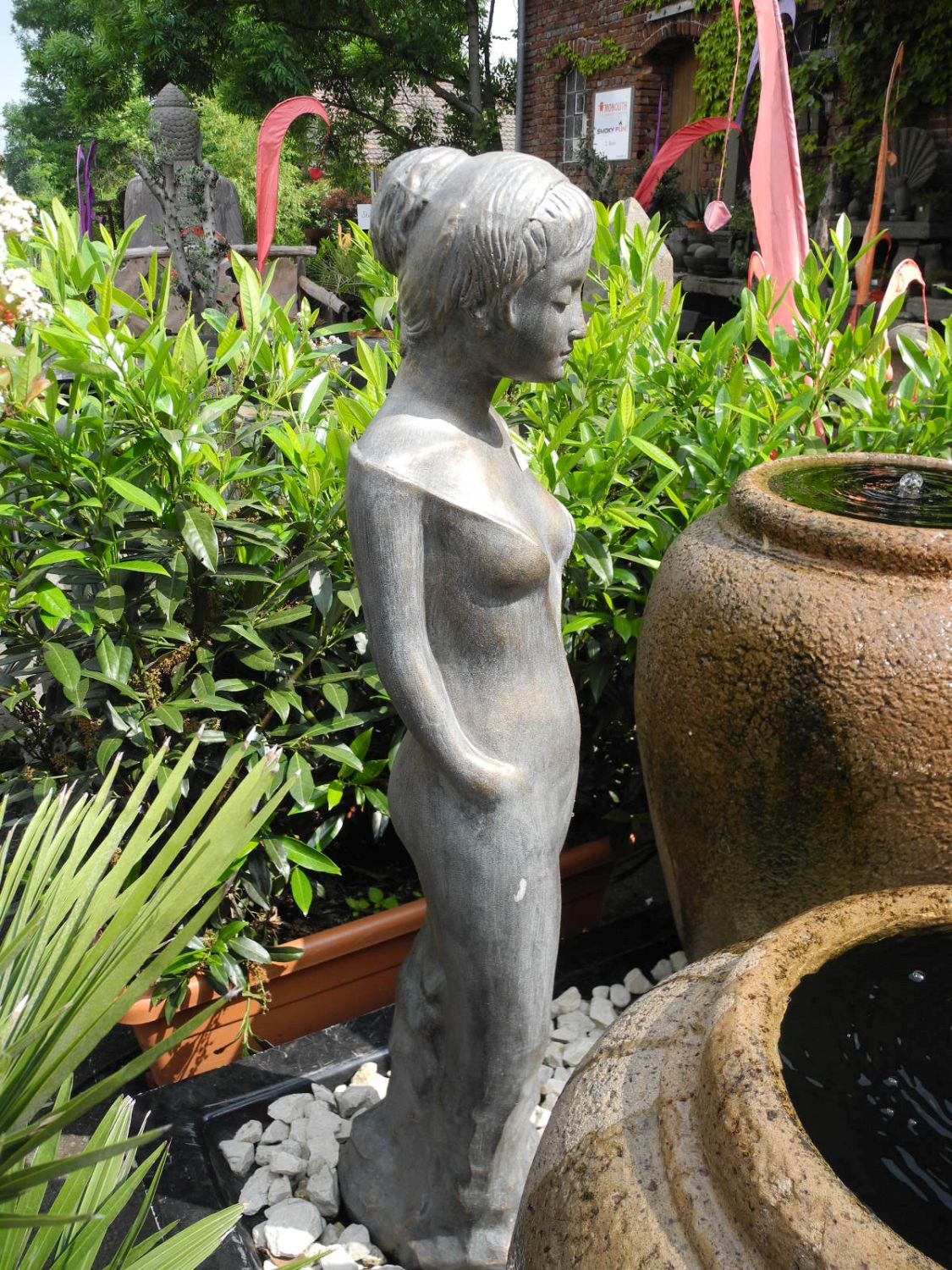  Product image 1 of the product “Standing woman Sybille, 120cm high, cast stone ”